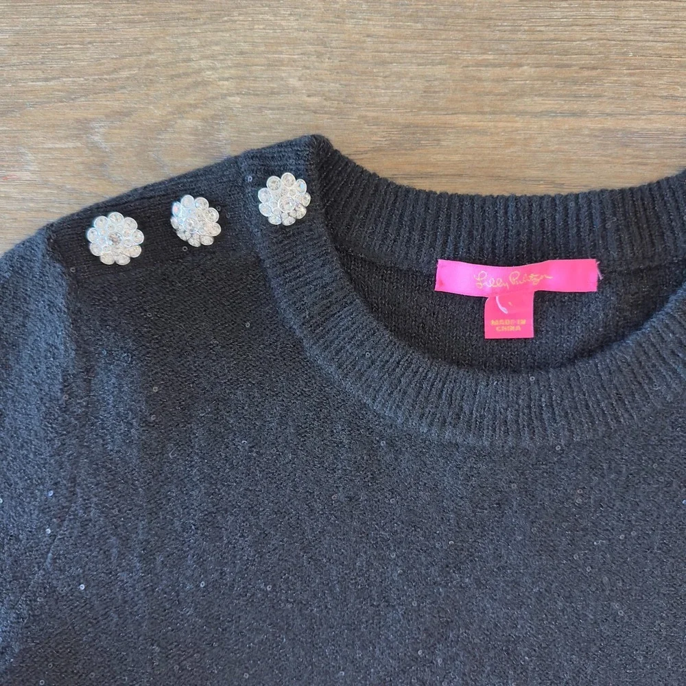 Lilly Pulitzer Morgen Sequin Holiday Sweater in Onyx Black Metallic Sequin-Large